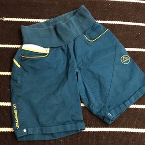 Size small La Sportiva shorts